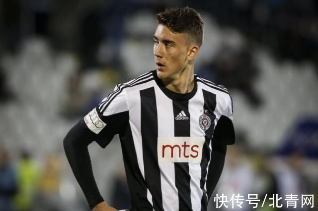 表现出色 表现出色